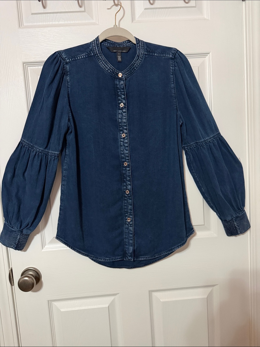 White House Black Market Dark Indigo Button-Front Balloon Sleeve Top